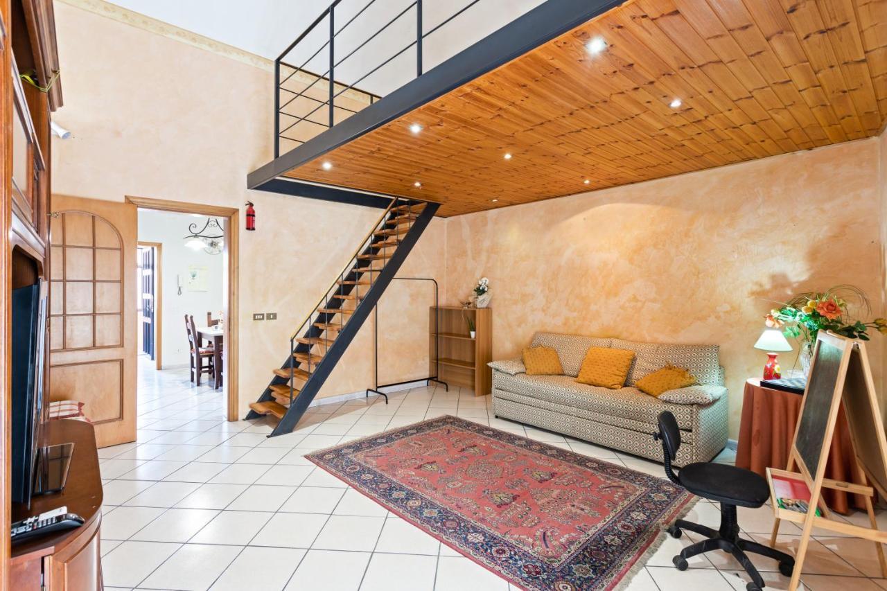 Castello Ursino Balcony Apartment Catania Exterior photo
